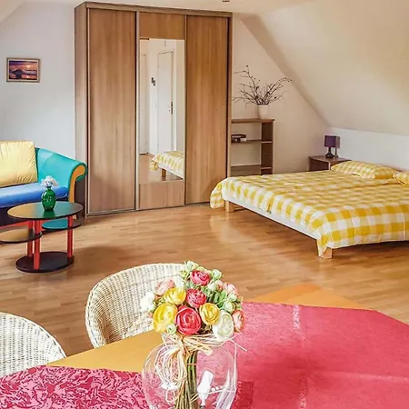 Cozy In Grzybowo With Kitchenette Holiday home *