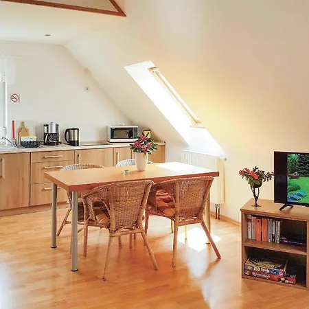 Cozy In Grzybowo With Kitchenette Holiday home