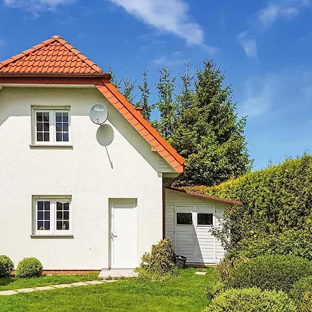 Lovely Home In Grzybowo * Grzybowo (West Pomeranian)