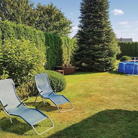 Cozy In With Outdoor Swimming Pool Holiday home